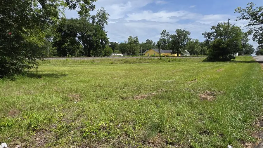 401 403 E Cypress Street, Fitzgerald, GA 31750 - #2