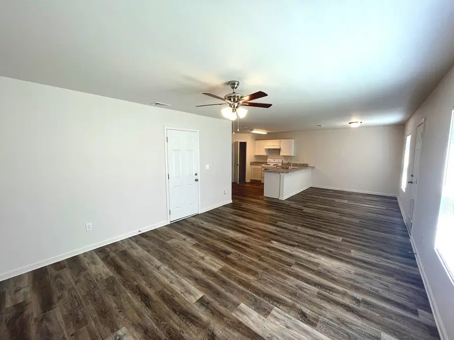 5017 Sandy Hill Dr, Valdosta, GA 31601 - #2