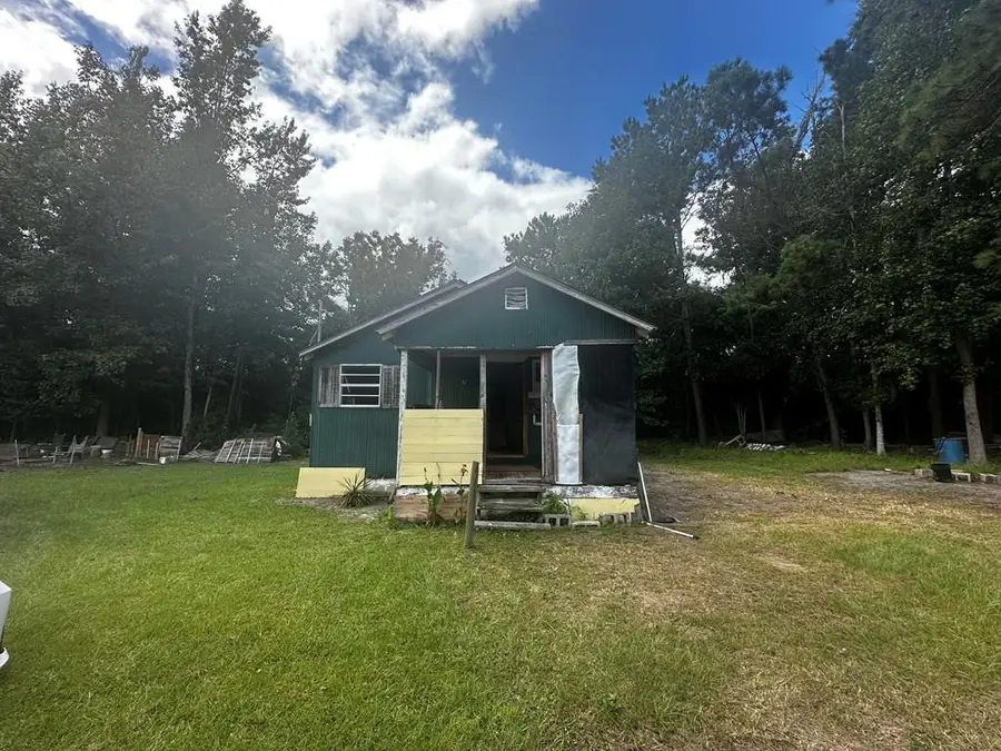 624 W Washington St, Nashville, GA 31639 - #3