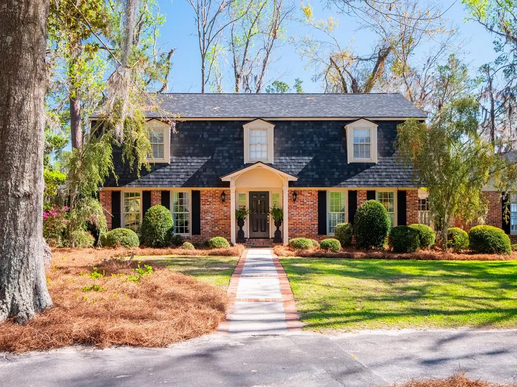 1144 N Lakeshore Dr, Valdosta, GA 31605 - #1