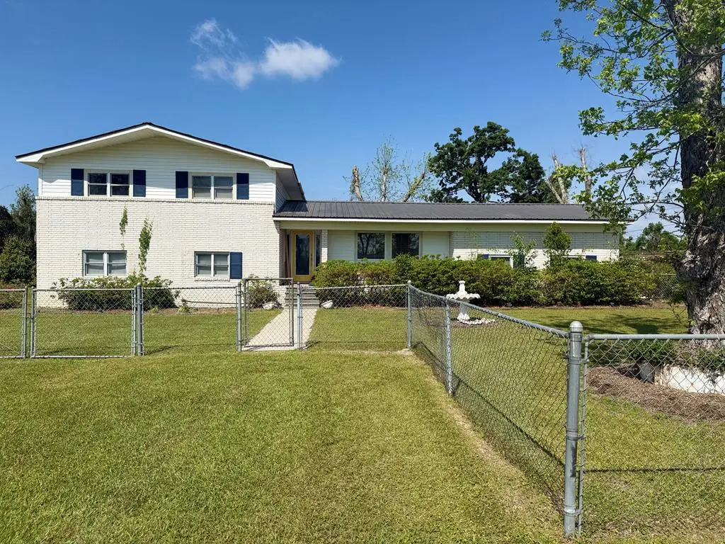 27 Park Lane, Hazlehurst, GA 31539 - #1