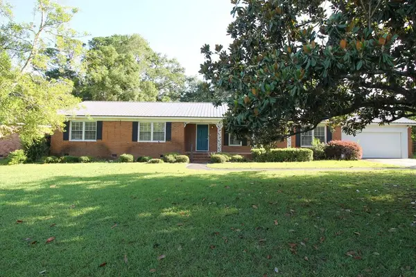 1108 Kimberly Dr, Valdosta, GA 31602