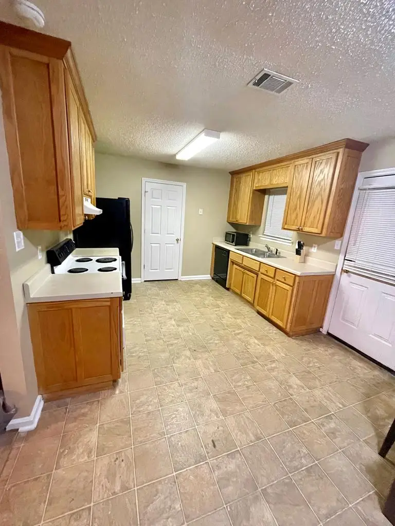 3016 Ginny Dr, Valdosta, GA 31602 - #3