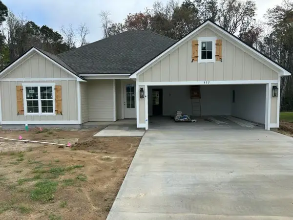 355 Barry Field Circle, Hahira, GA 31632