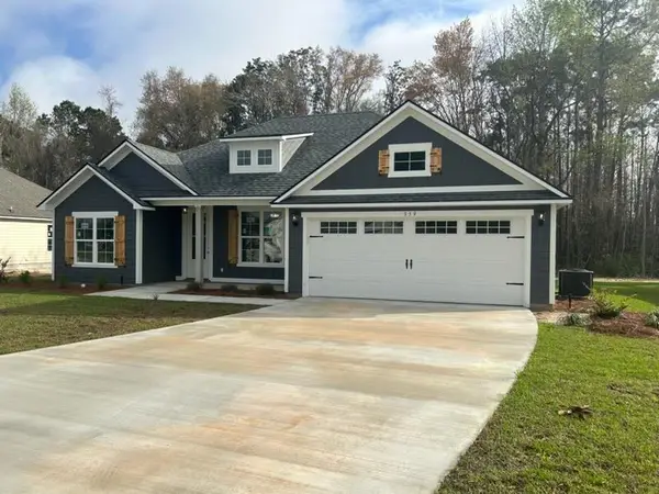 359 Barry Field Circle, Hahira, GA 31632