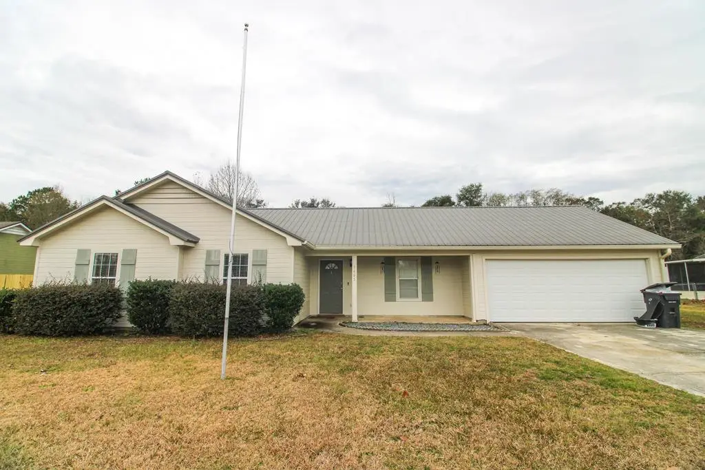 3885 Brookfield Dr, Valdosta, GA 31605 - #1