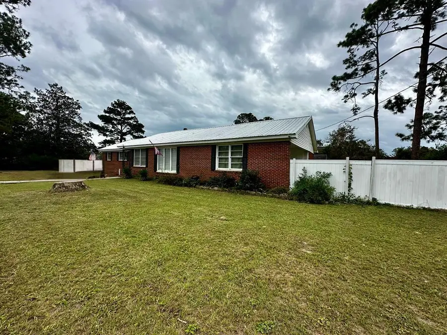 23 W Bostick Ave, Lakeland, GA 31635 - #2