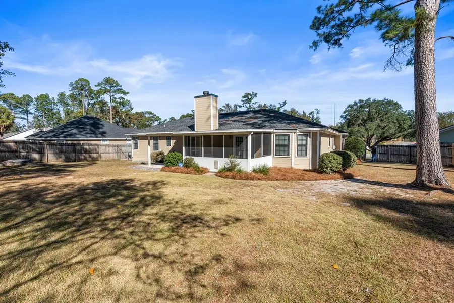 1809 S Sherwood Cir, Valdosta, GA 31602 - #2