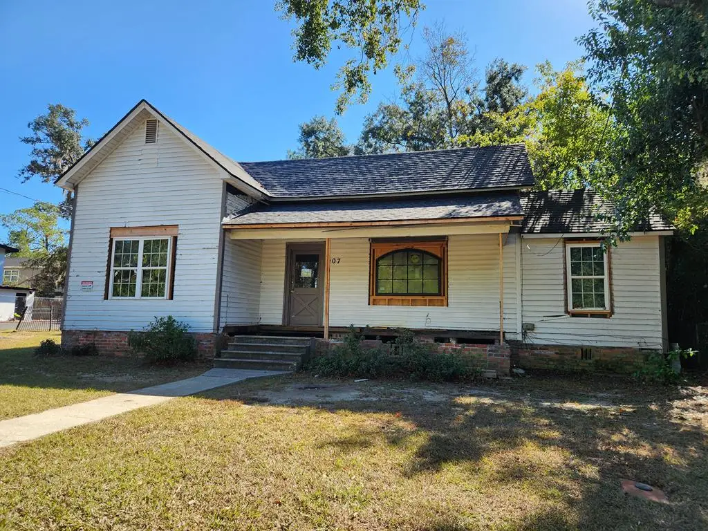 207 W Mary Street, Valdosta, GA 31601 - #1
