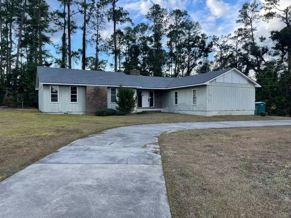 2402 Gornto Rd, Valdosta, GA 31602