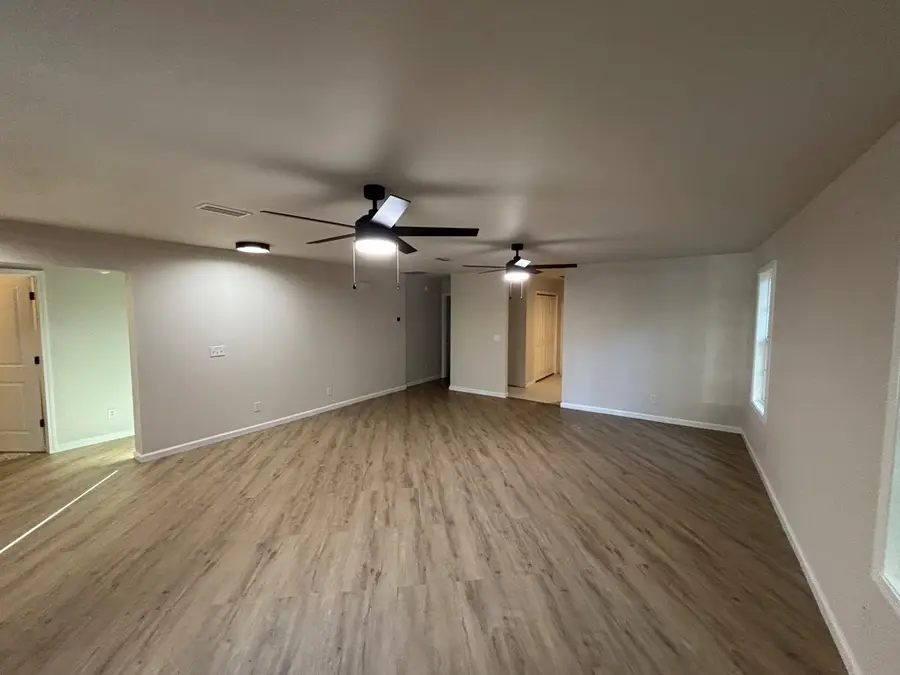 905 E Moore Street, Valdosta, GA 31602 - #3