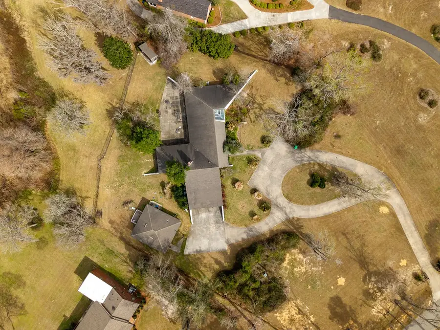 806 S Lakeshore Dr, Valdosta, GA 31605 - #3