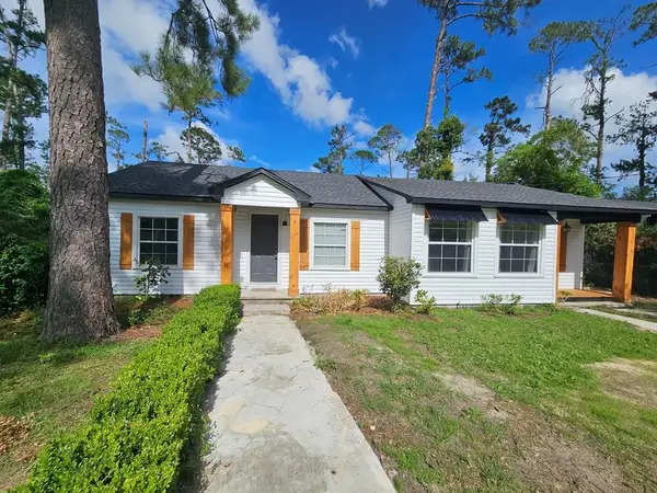 2105 N Troup St, Valdosta, GA 31602