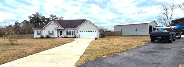 60 Harlee Lane, Ray City, GA 31645