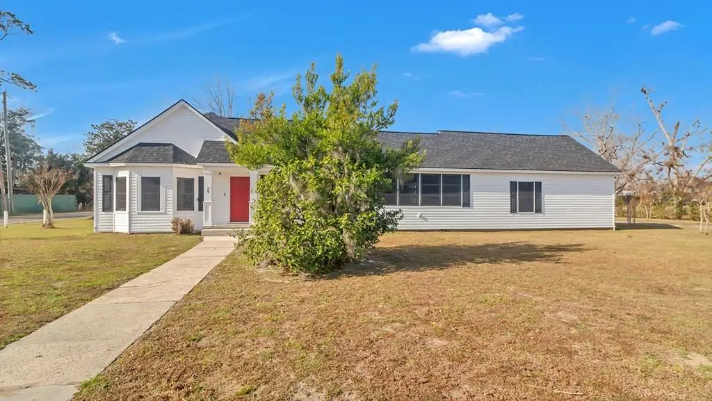 26 S Oak St., Lakeland, GA 31635 - #1