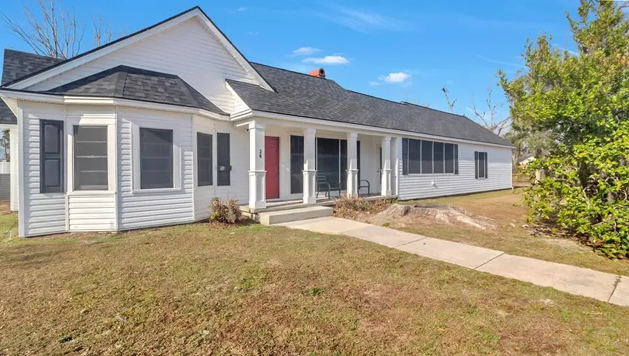 26 S Oak St., Lakeland, GA 31635 - #2