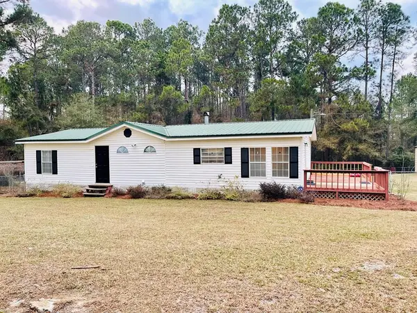 143 Pine Hill Circle, Enigma, GA 31749