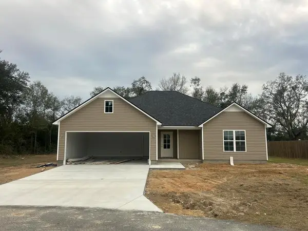 60 Lancer Lane, Ray City, GA 31645