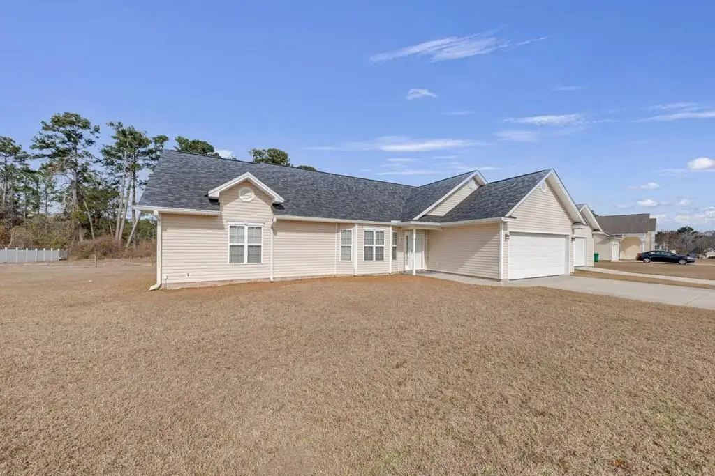 161 Harlee Ln, Ray City, GA 31645 - #1