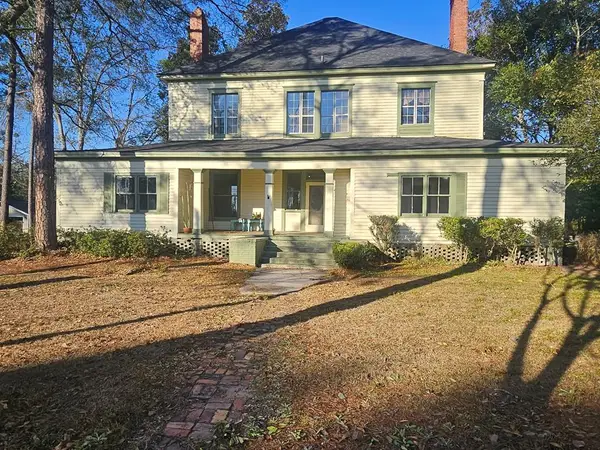 2000 Oak St #8, Valdosta, GA 31605