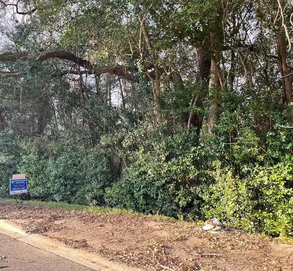 610 Gribben St, Thomasville, GA 31792