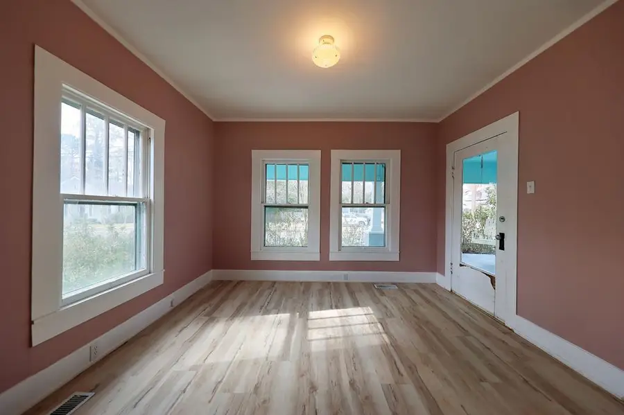 308 N Church St, Hahira, GA 31632 - #2