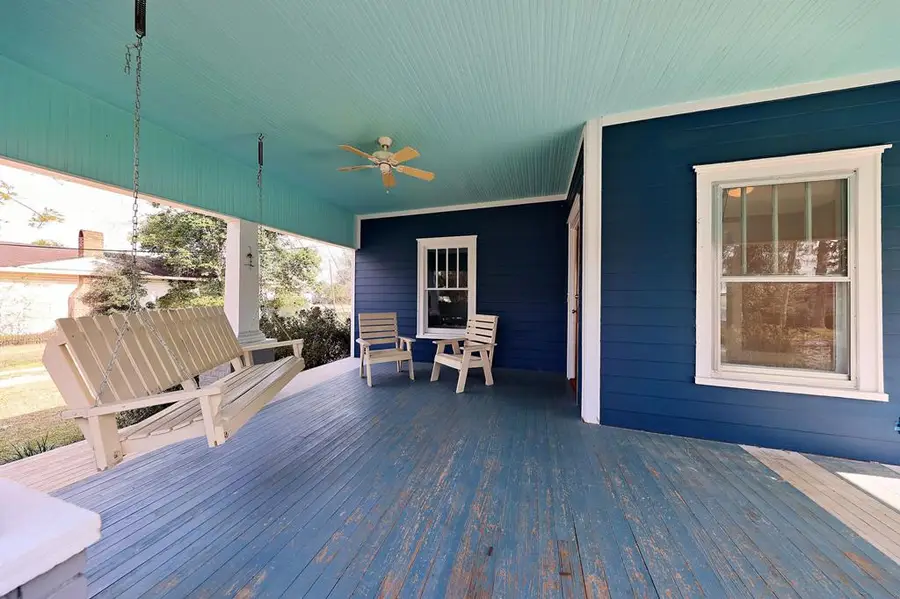 308 N Church St, Hahira, GA 31632 - #3