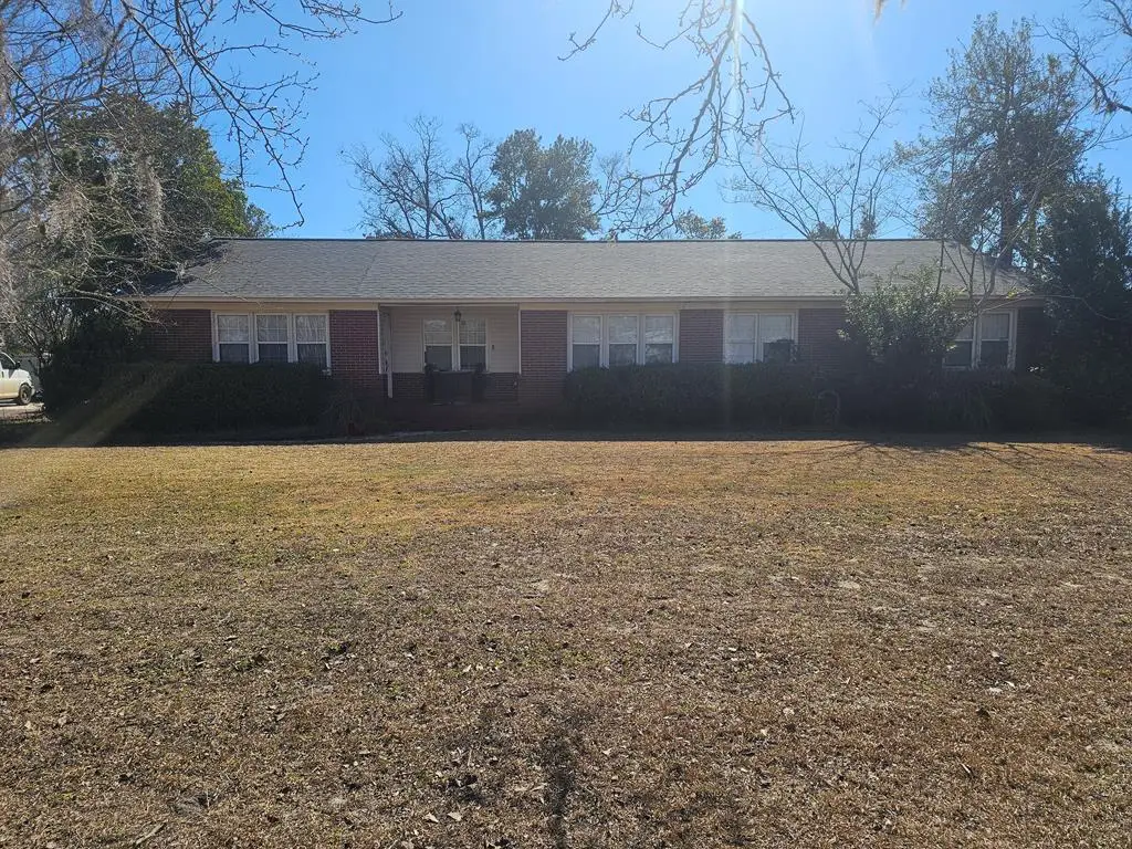 121 W Thigpen Ave, Lakeland, GA 31635 - #1
