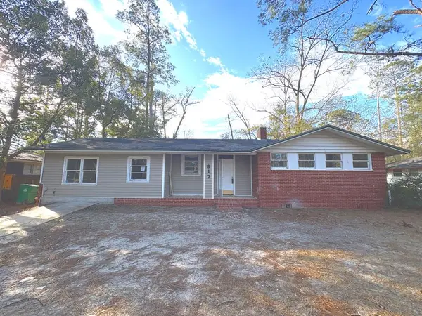 917 Ridgewood Dr., Valdosta, GA 31601