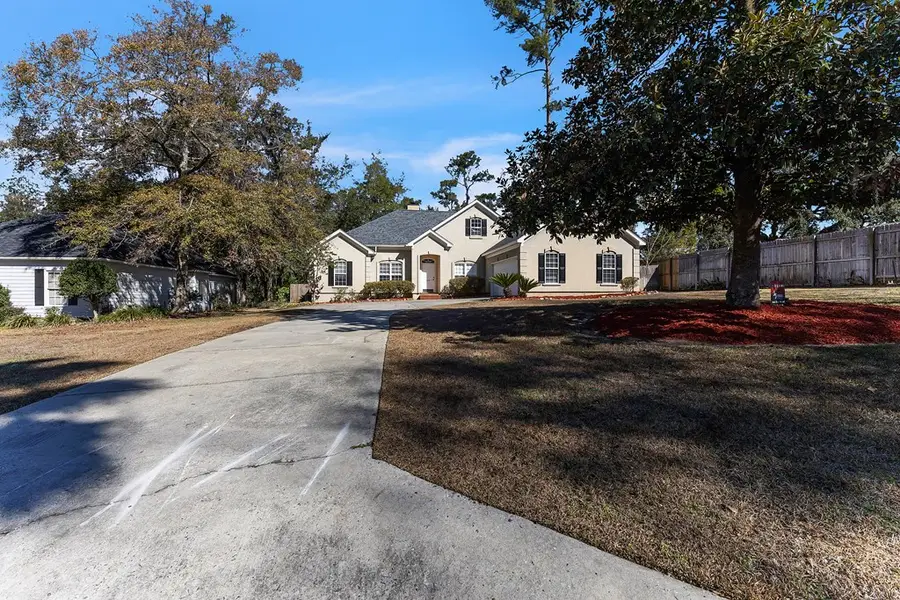 2410 Riverside Drive, Valdosta, GA 31602 - #2