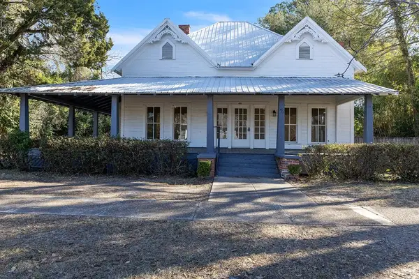 411 S Hutchinson Ave, Adel, GA 31620