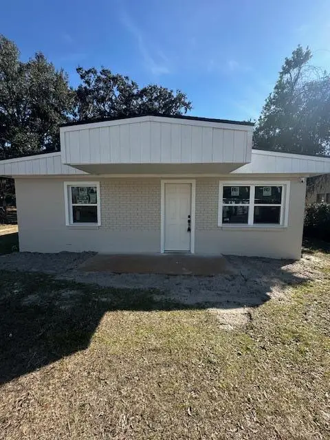 4 E Washington St, Lakeland, GA 31635 - #1