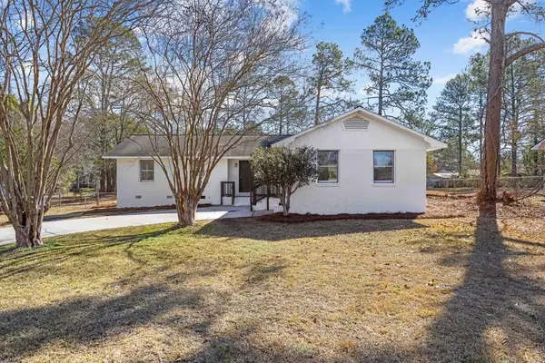 2209 Meadowbrook Drive, Tifton, GA 31794