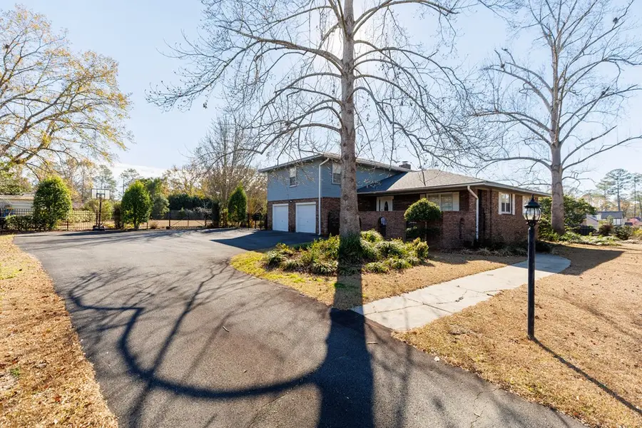 701 Smithbriar Dr, Valdosta, GA 31602 - #2