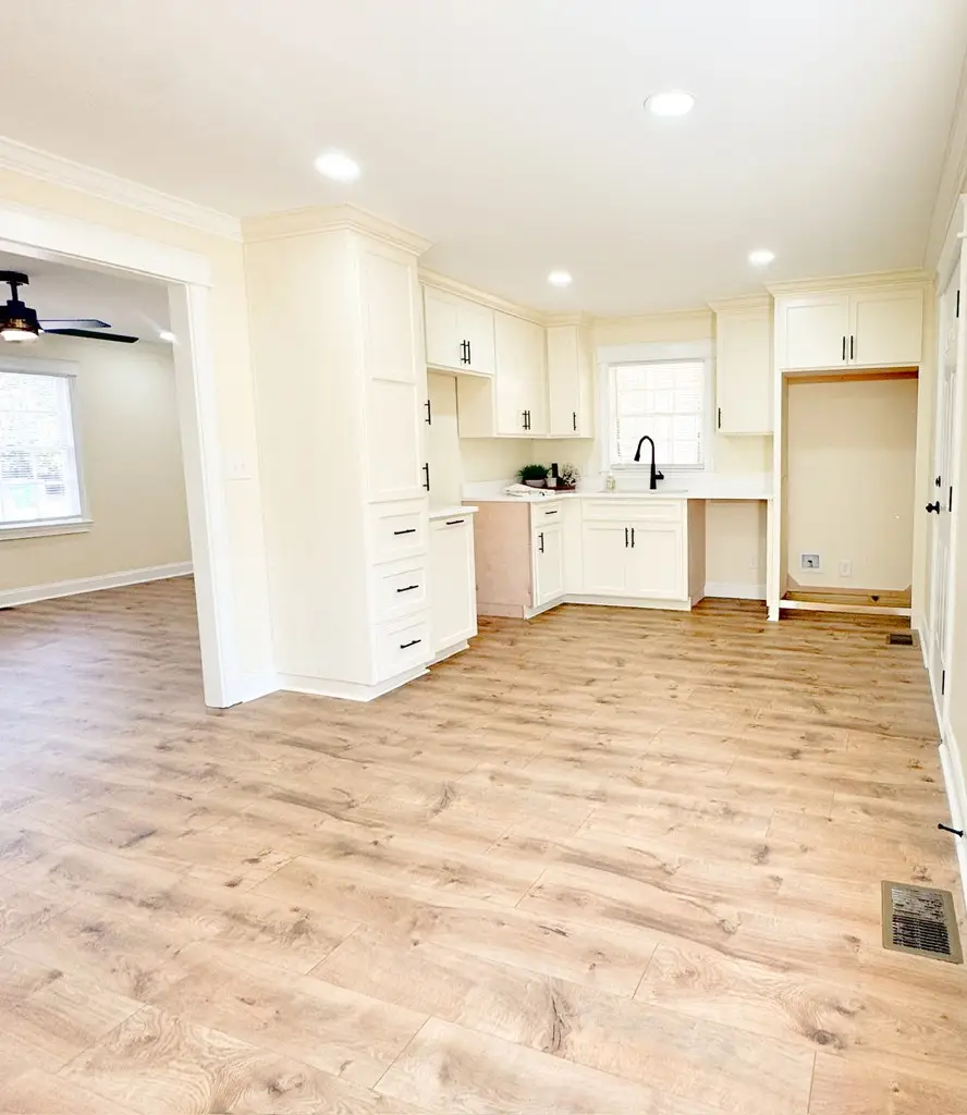 703 E Cranford Avenue, Valdosta, GA 31602 - #3