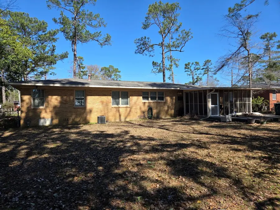 1207 Thomwal St, Valdosta, GA 31602 - #2