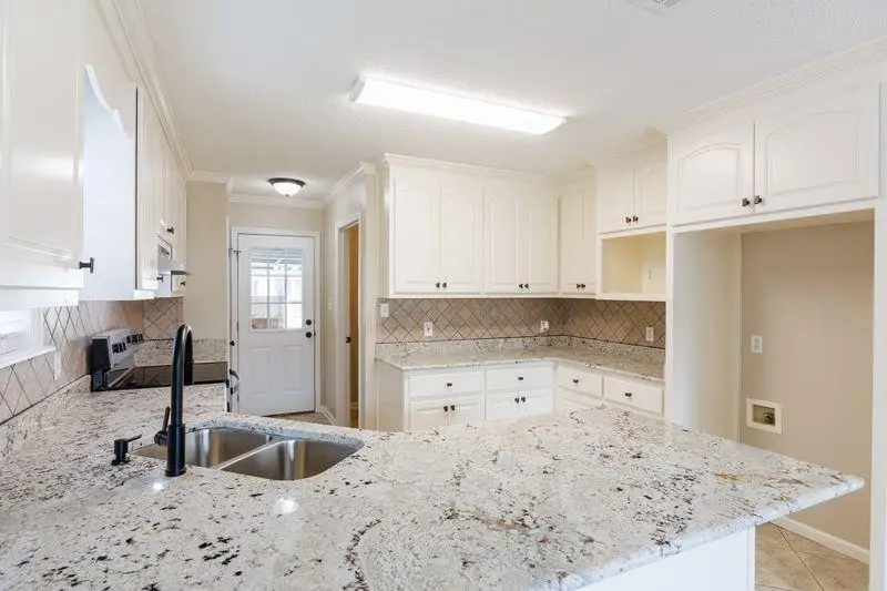 3261 Oak Garden Dr, Valdosta, GA 31605 - #3