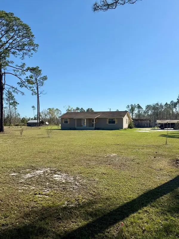 2031 Withers Rd, Du Pont, GA 31630