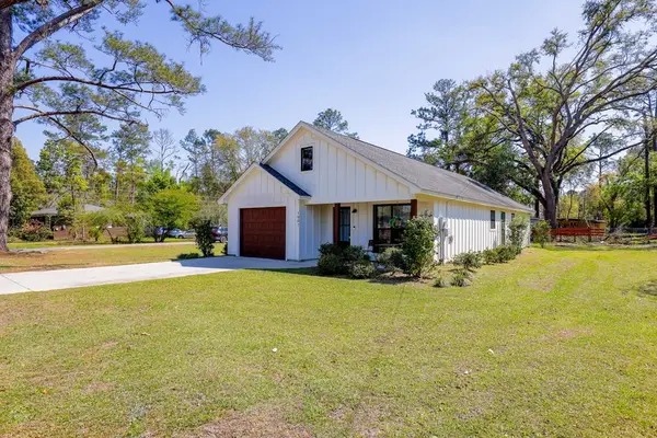 1007 Pineview Dr, Valdosta, GA 31602