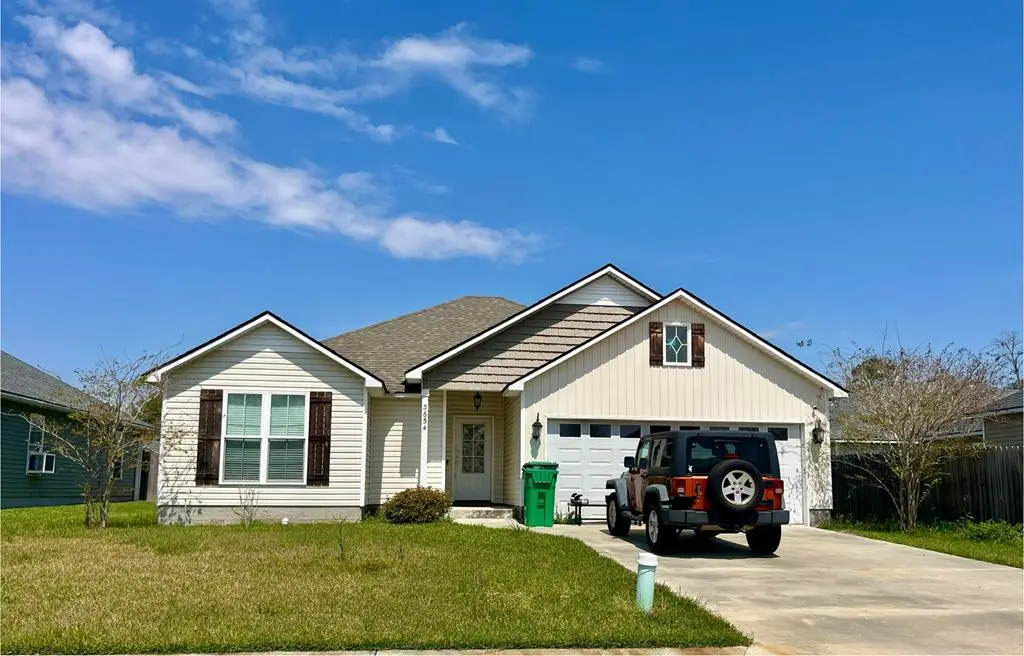 3654 Deidra Miller Cir., Valdosta, GA 31605 - #1