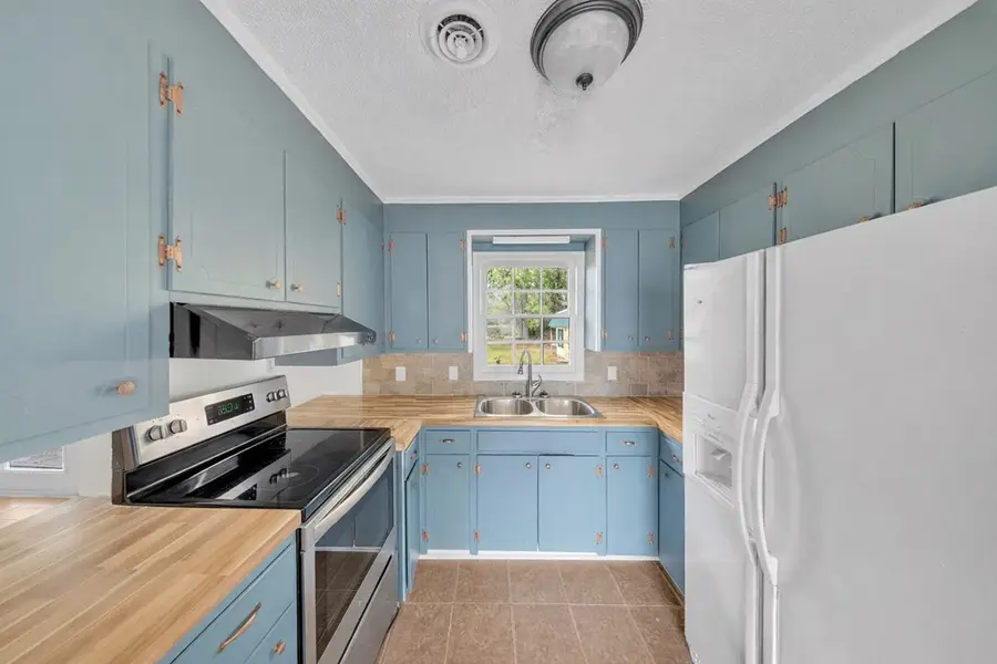 309 Eastlake Dr, Quitman, GA 31643 - #3