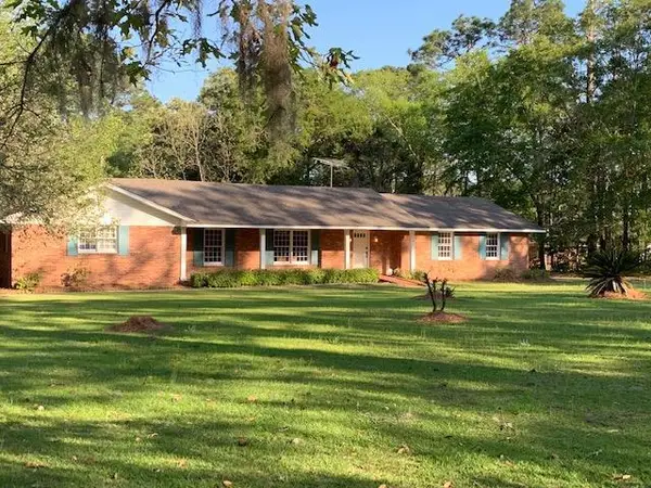 3911 Robinhood Rd, Valdosta, GA 31606