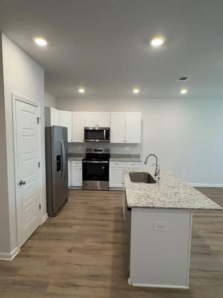 6019 Bemiss Towns Dr., Valdosta, GA 31605 - #3