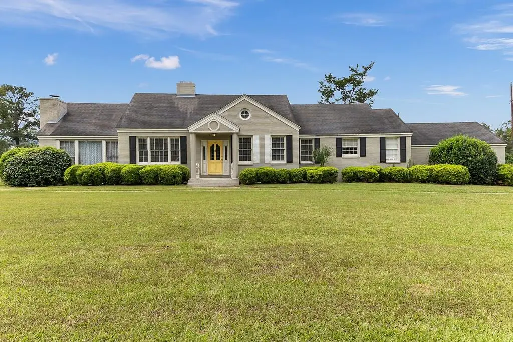 400/111 S Church St/ (w) Grace St, Hahira, GA 31632 - #1