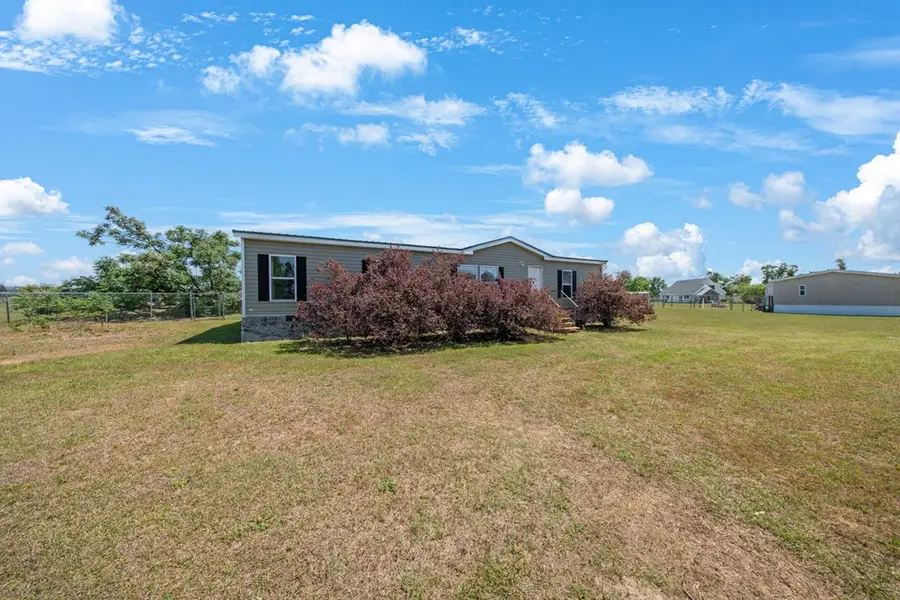 578 Shiloh Rd, Ray City, GA 31645 - #3