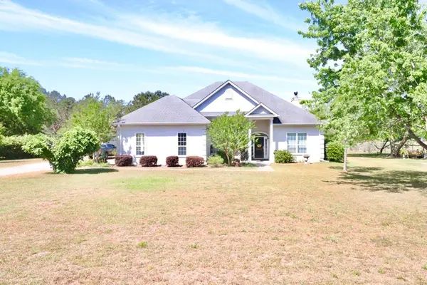 5669 Barber Circle, Hahira, GA 31632