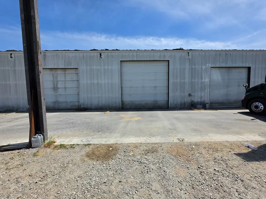 363 Strawder Rd, Ray City, GA 31645 - #2