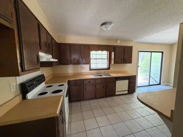 1306 Ponderosa, Valdosta, GA 31601 - #2