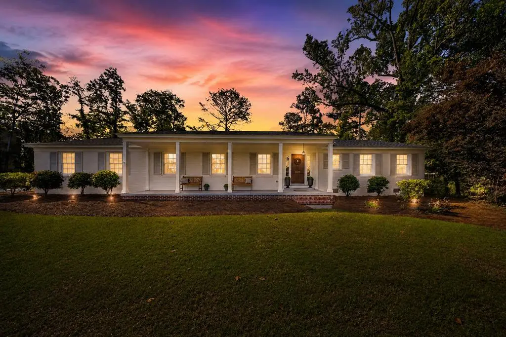 2415 Briarwood Dr, Valdosta, GA 31602 - #1