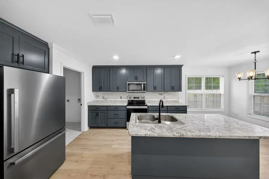 1407 Baymeadows Dr, Valdosta, GA 31601 - #3